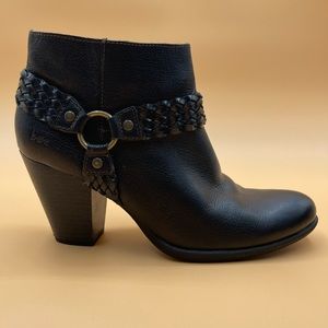 BOC Women’s Black Leather Harness Ankle Booties /Heels Size US 9, EUR 40.5